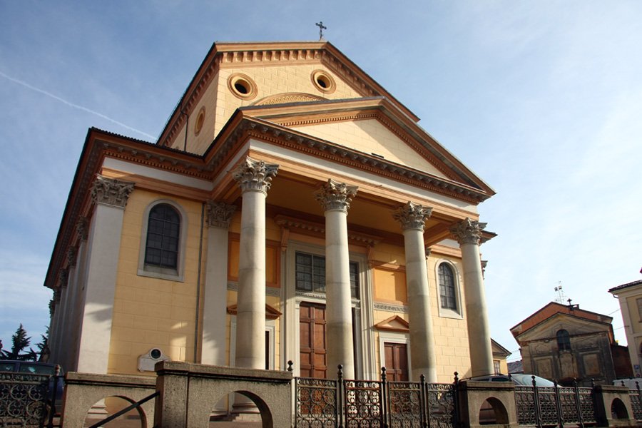 chiesa dei Santi Apostoli Pietro e Paolo - Oleggio