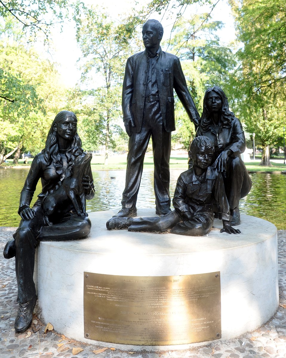 monumento alla famiglia trentina tipo del 2007