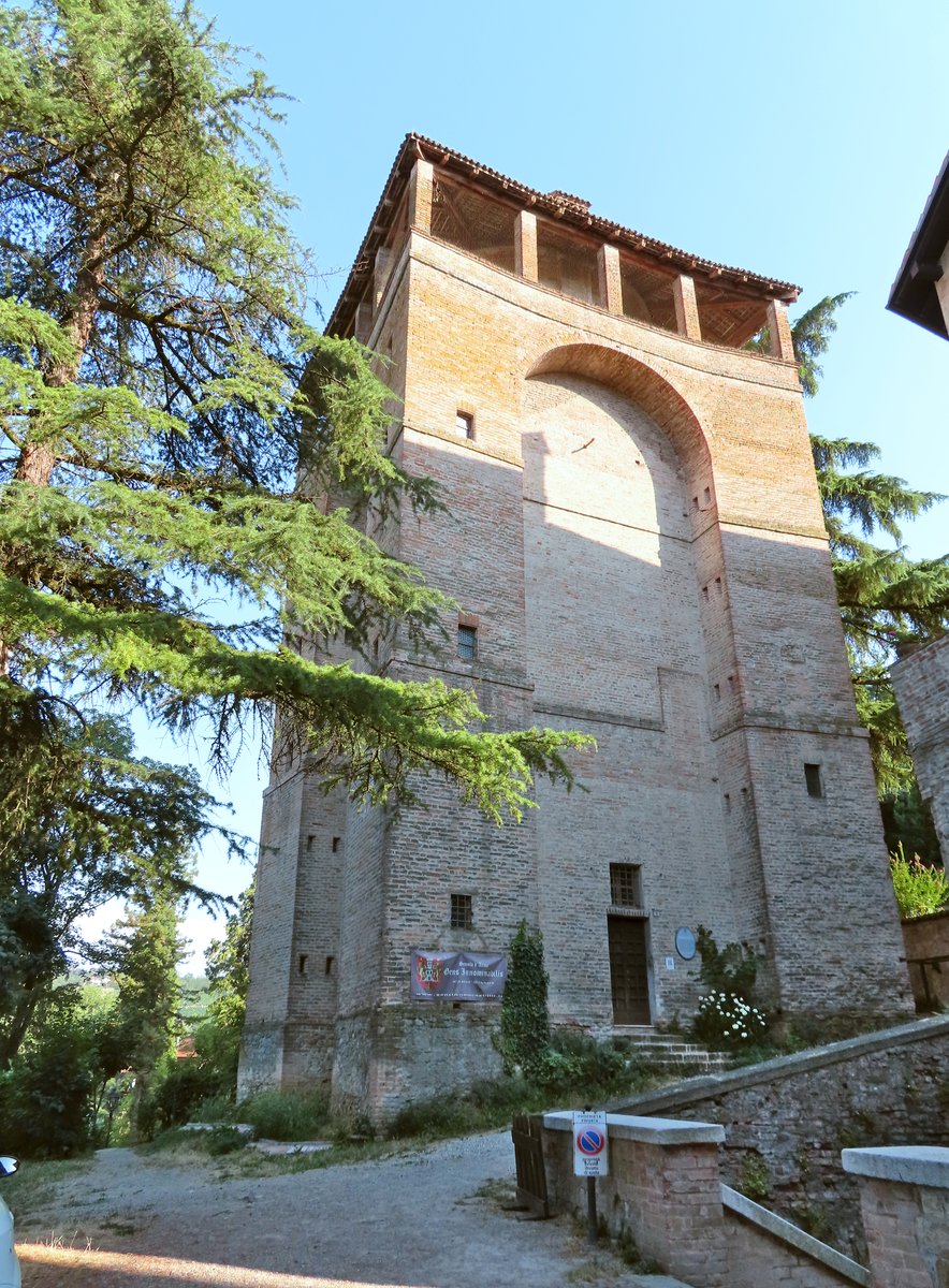 Torrione Farnese - Castell'Arquato