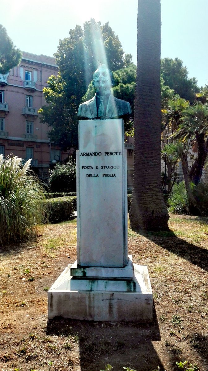 Busto di Armando Perotti