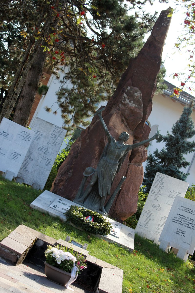 monumento ai Caduti - Baselga di Piné