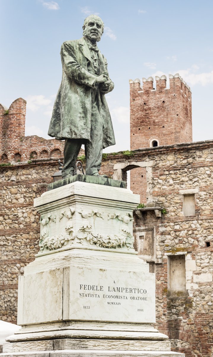 Monumento a Fedele Lampertico