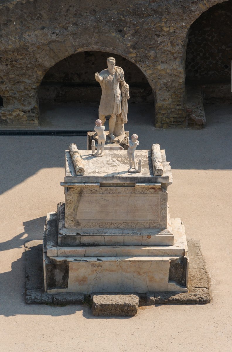 Ara di Marco Nonio Balbo - Ercolano
