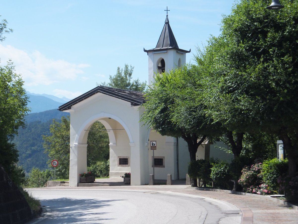 chiesa dei Santi Antonio di Padova e Rocco - Albiano