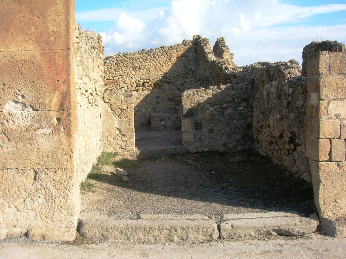 casa con bottega (VII.13.7)