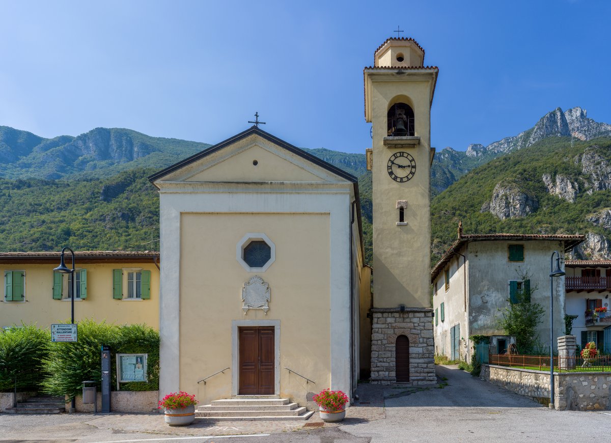 chiesa di San Valentino e di San Vincenzo Ferreri - Avio