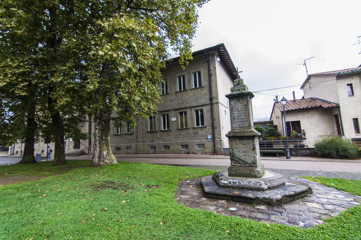 monumento a Pio II - Abbadia San Salvatore