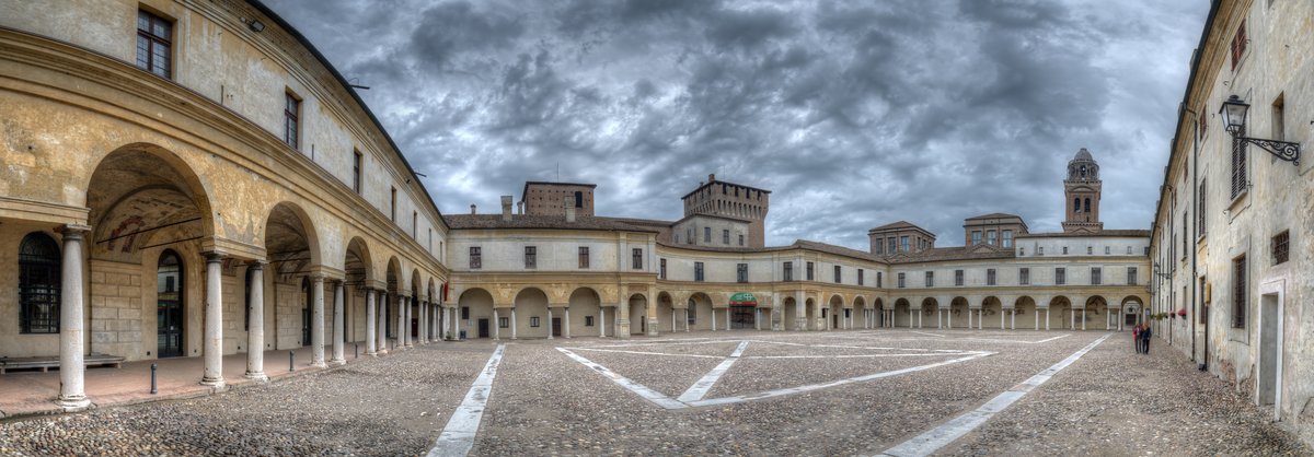 Piazza Castello