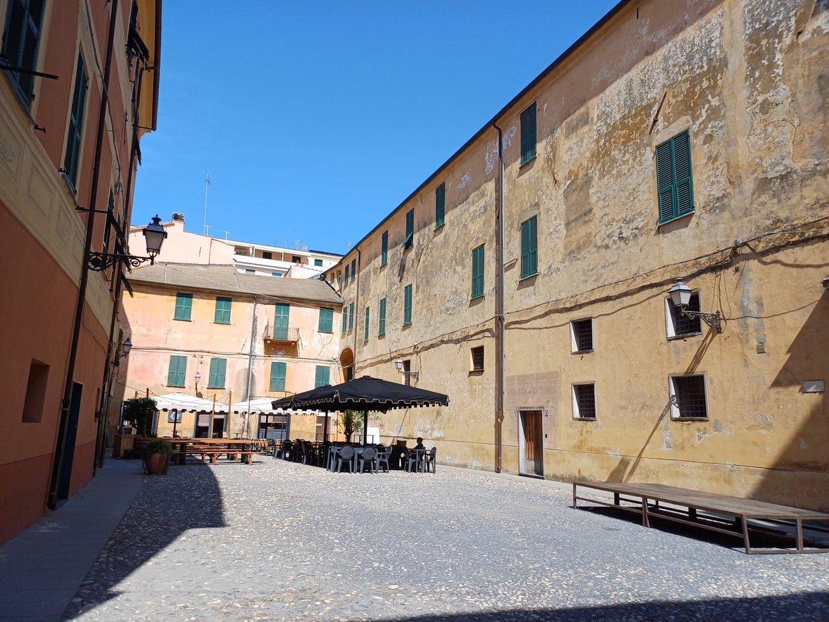 Piazza Domenico Trincheri