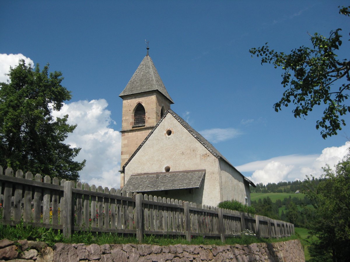 chiesa di San Valentino - San Genesio Atesino