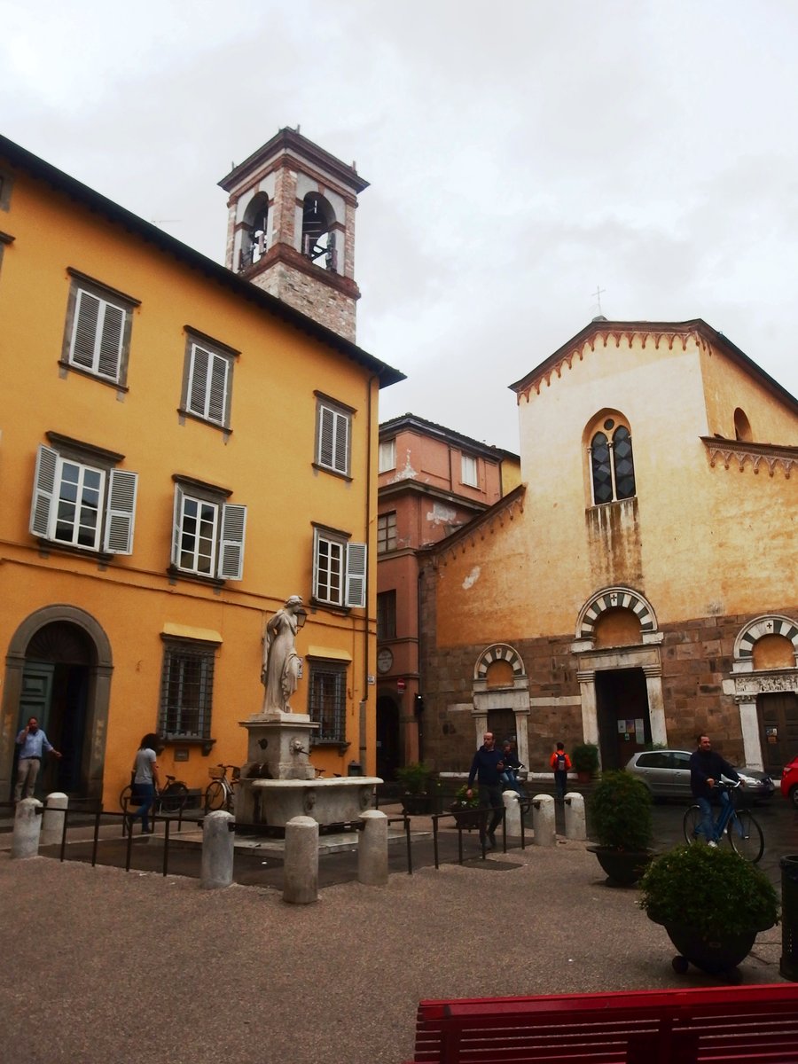 Piazza del Salvatore