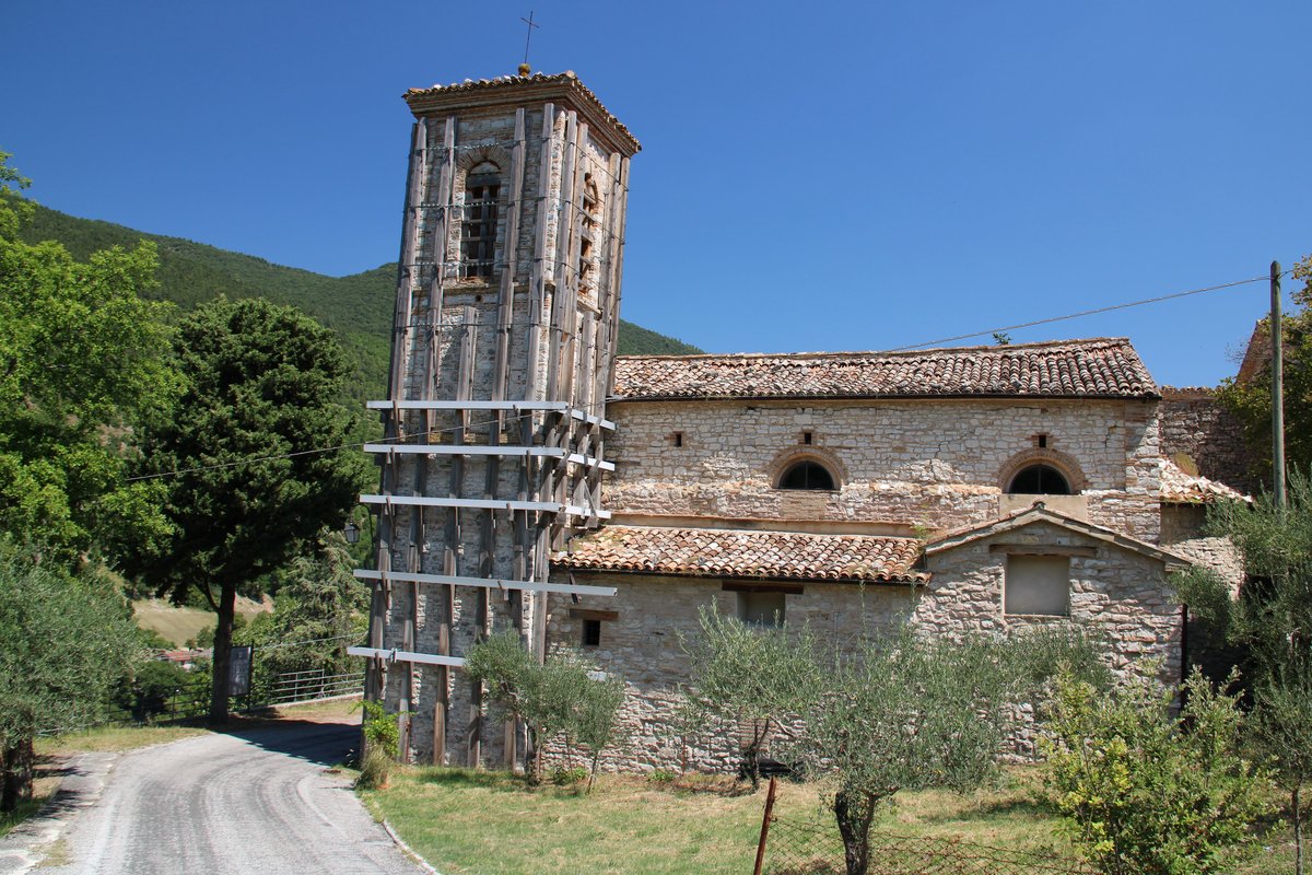 chiesa dei Santi Pietro e Biagio - Caldarola