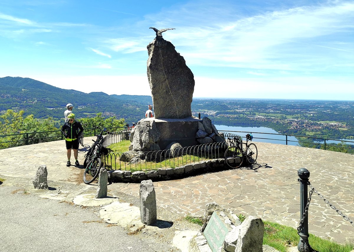 Piazzale Cappello degli Alpini - Galbiate