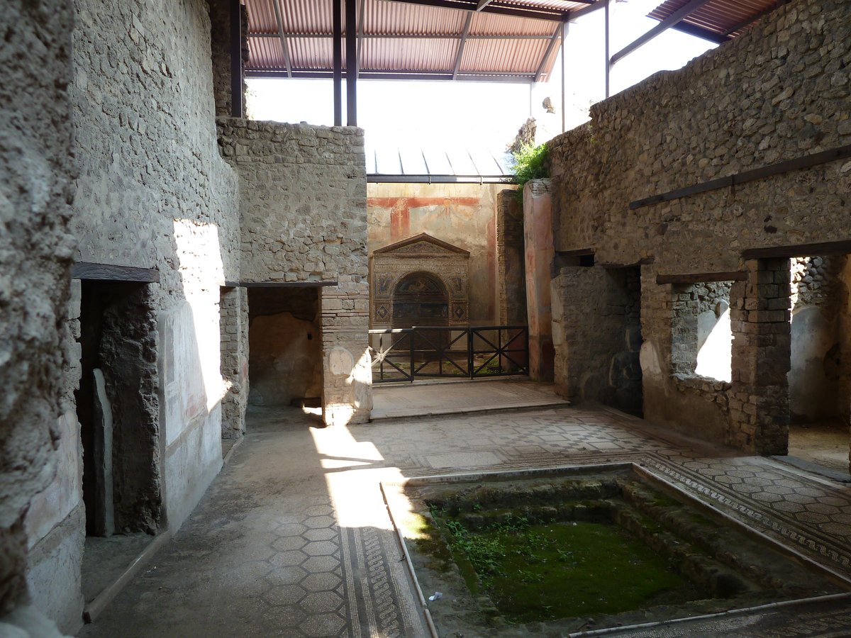 casa dell'Orso Ferito (VII.2.45)