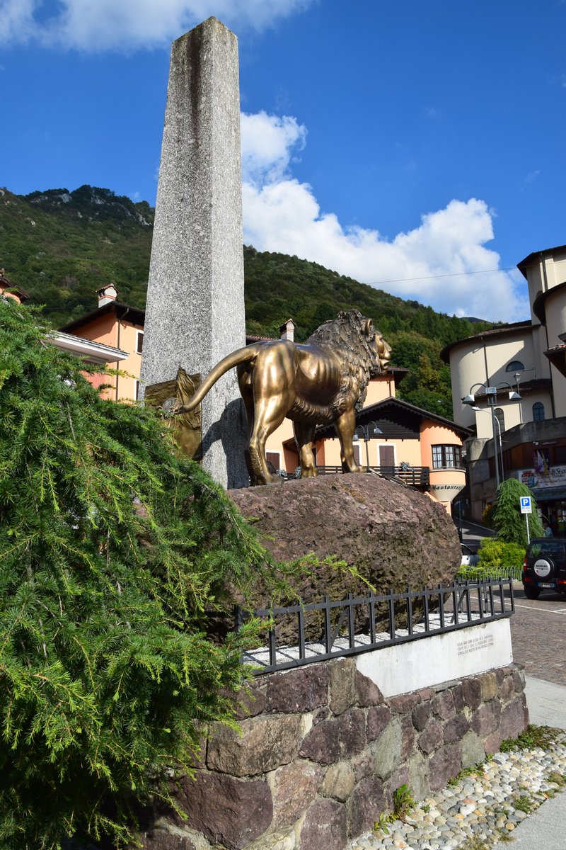 Monumento ai Caduti Barzio - Barzio