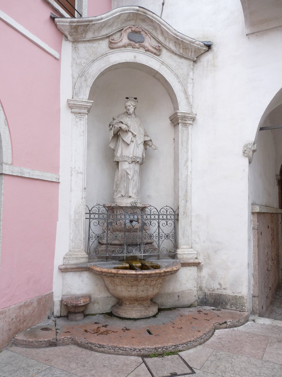 fontana di San Giovanni Nepomuceno - Trento