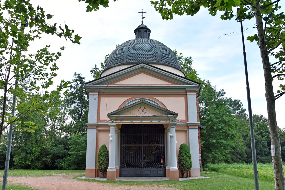 chiesa della Madonnina del Lago - 1