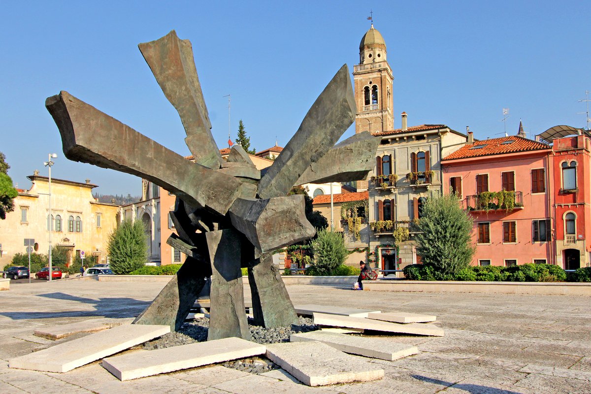 Piazza Isolo