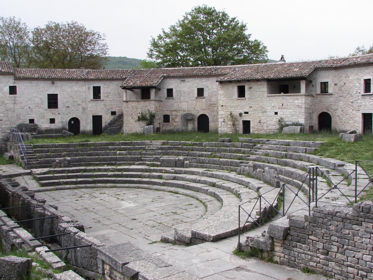 Teatro romano di Sepino - Sepino