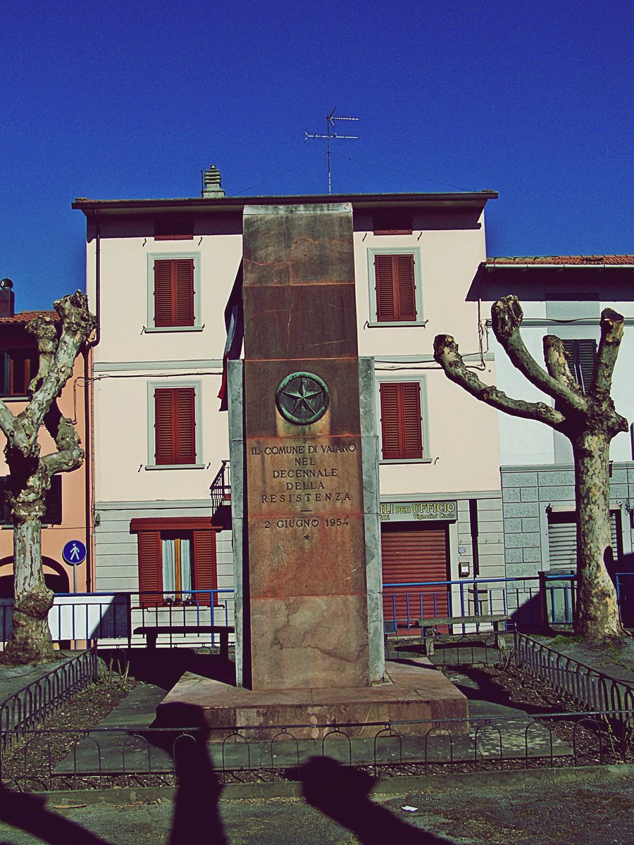 Piazza del Monumento ai Caduti di tutte le guerre - Vaiano