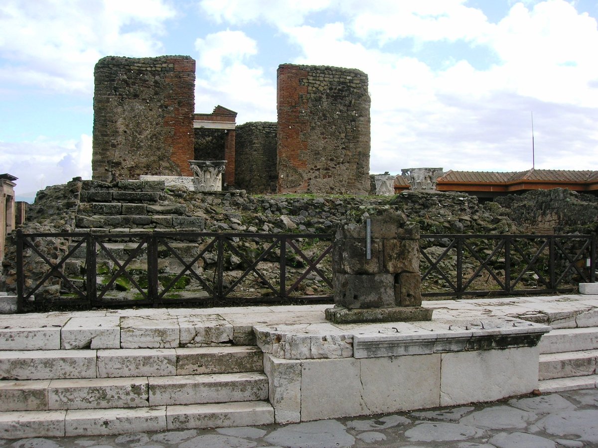 Tempio della Fortuna Augusta