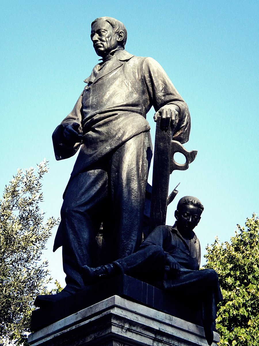monumento a Gaetano Magnolfi