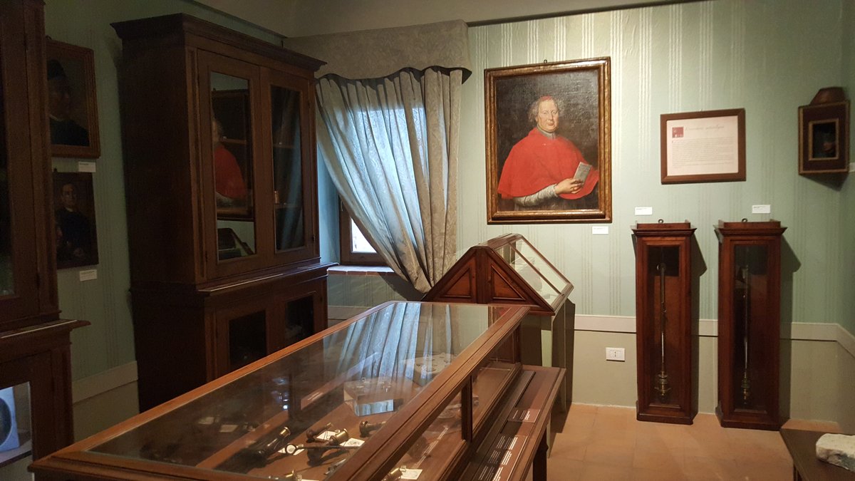 Museo e biblioteca F. Renzi - Borghi