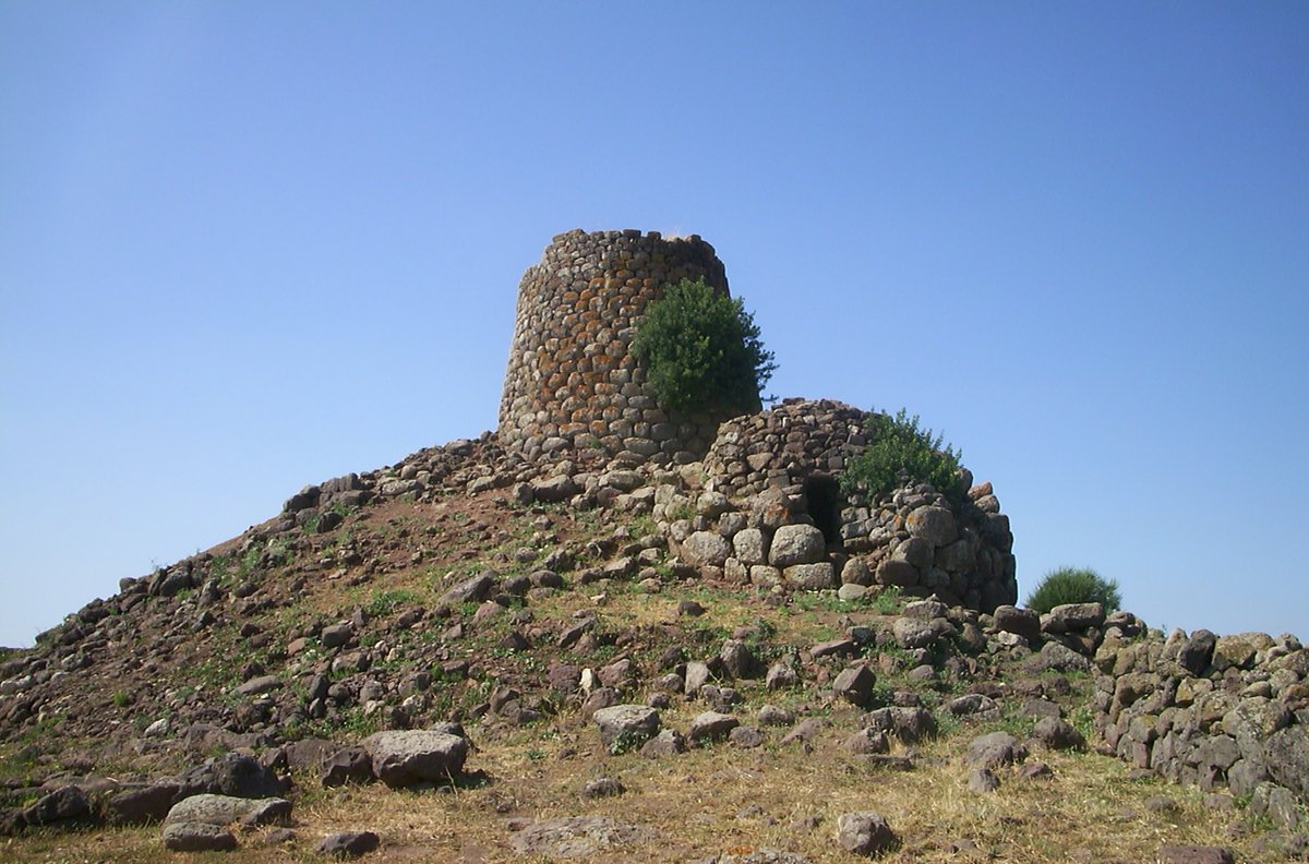 nuraghe Nuraddeo - Suni