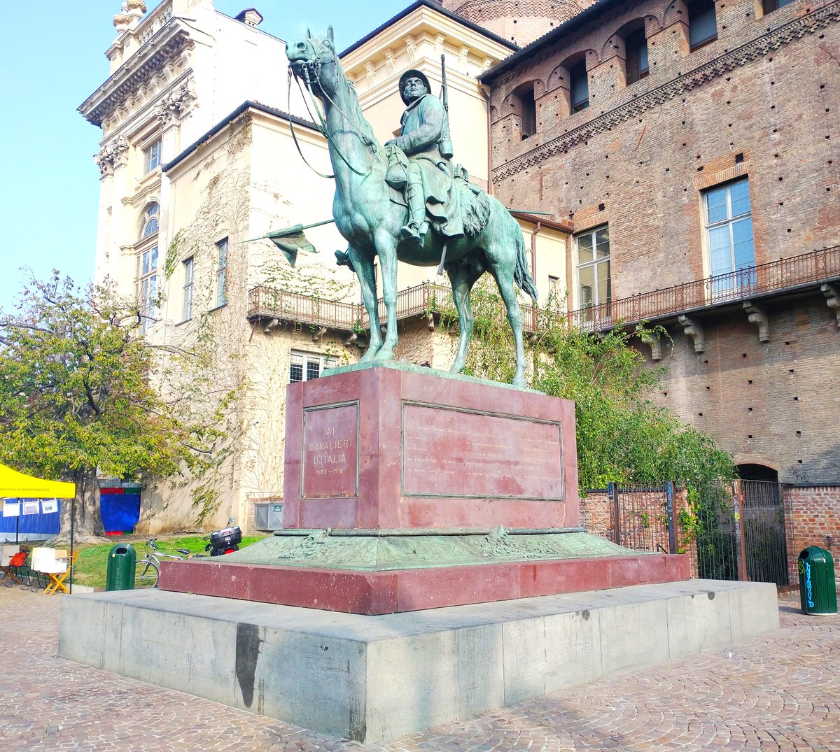Monumento ai Cavalieri d'Italia