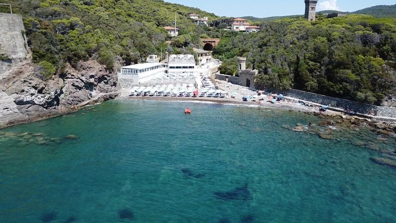 Baia Del Rogiolo - Livorno