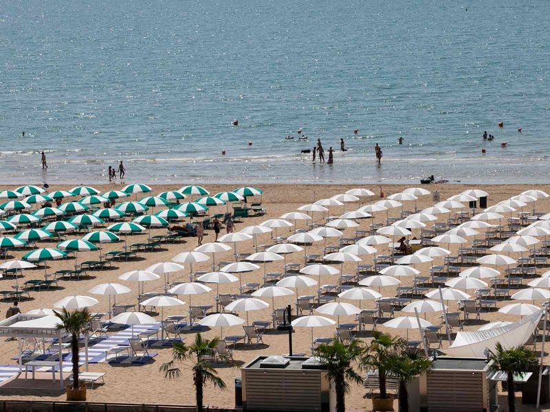 Nemo Beach & Bau Bau Beach - 5