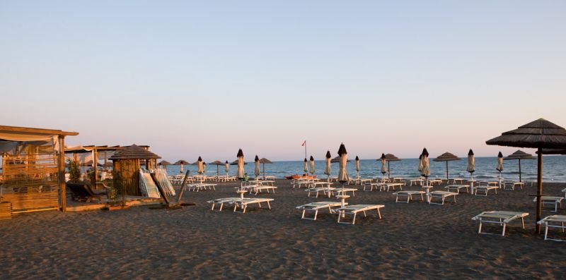 Villa Del Mare Beach & Resort