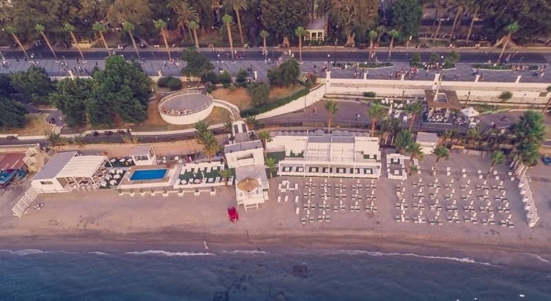 Calajunco Beach Club