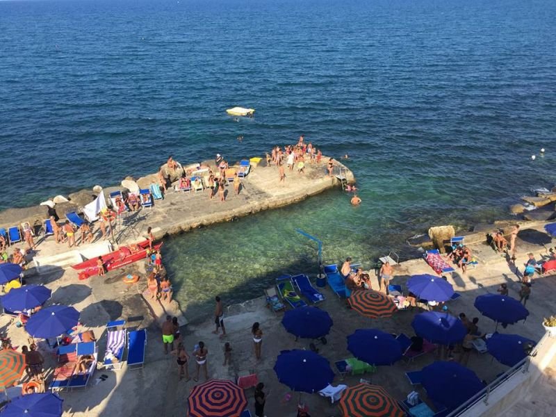 Golden Cliff Stabilimento Balneare - 2