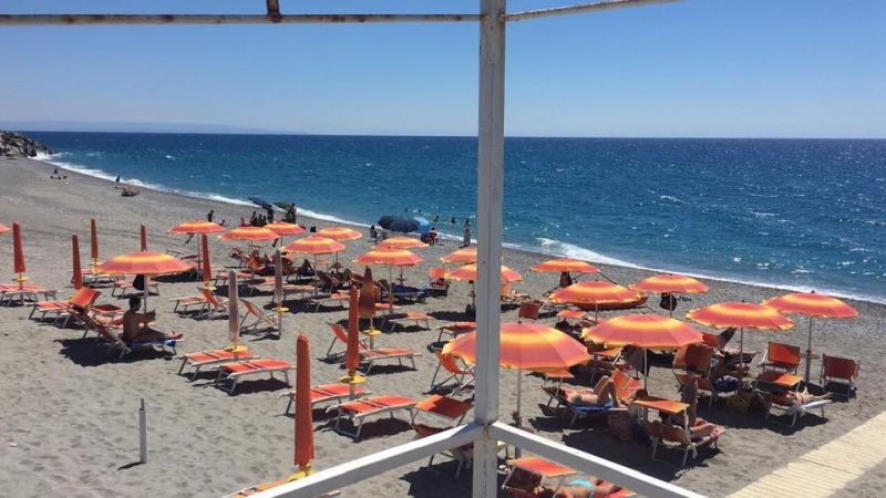 La Playa Del Sol - 3