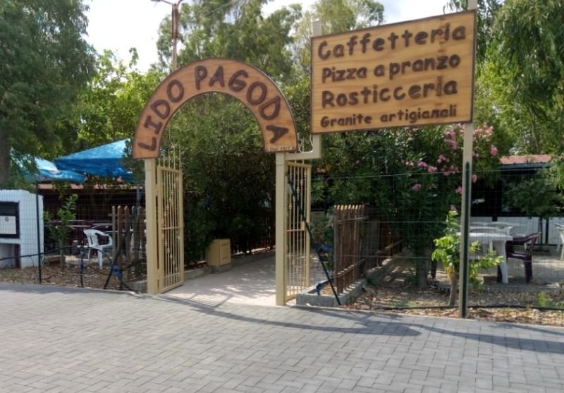 Lido Pagoda Beach Pizza & Coffee - 4