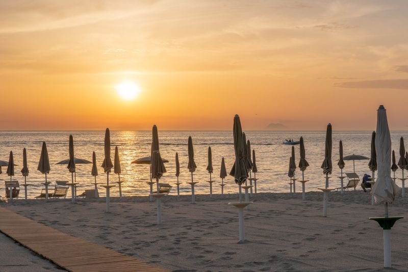 Sunset Beach Club - 4