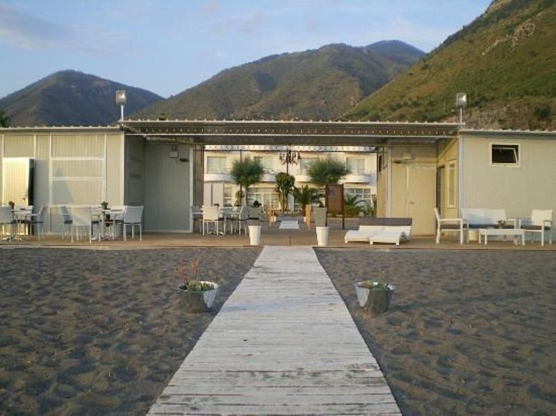 Garden Beach Lido