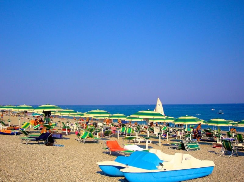 Jolly Mare Beach - 2