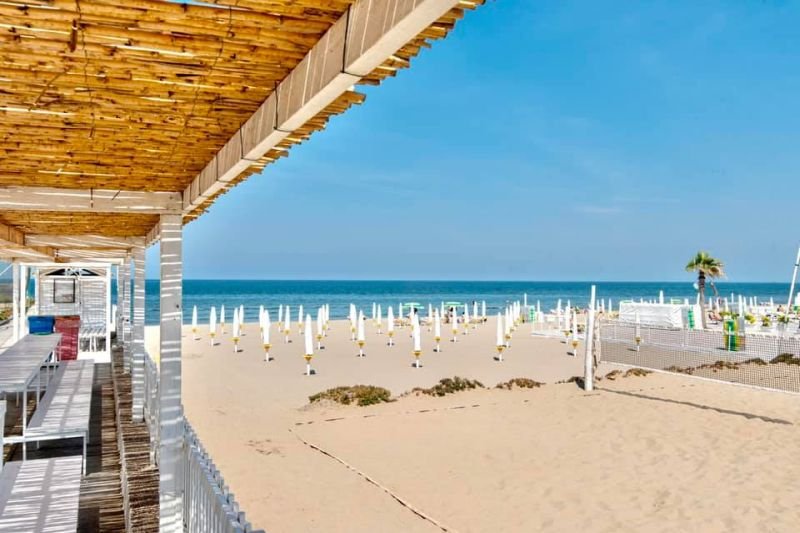 Vittoria Beach Club - 4