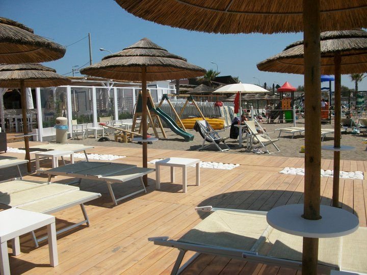 Lido Aqua Beach