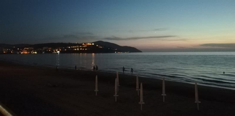 Luna Beach - 2