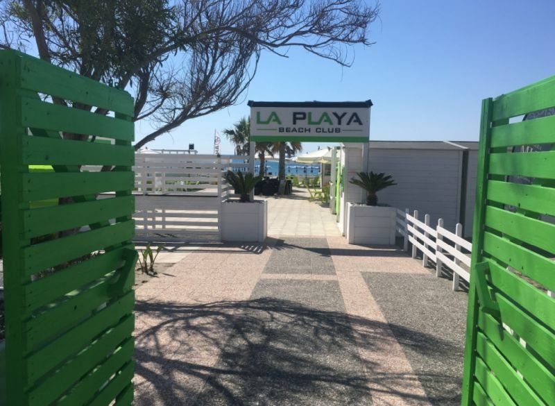 La Playa Beach Club - 3