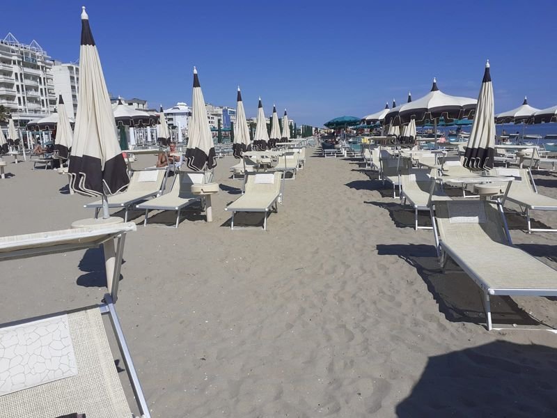 Original Beach 100