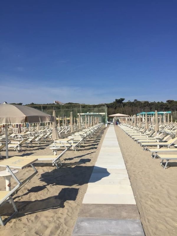 Bagno Oasi 67 - Pinarella