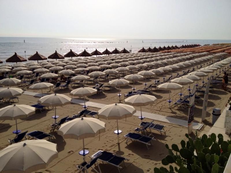 Marifa' Beach Club