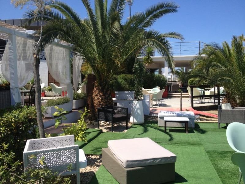 4Vele Beach Resort Restaurant Bar - 2