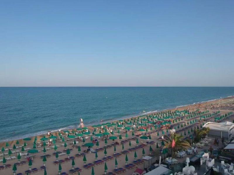 Spiaggia La Perla - 2