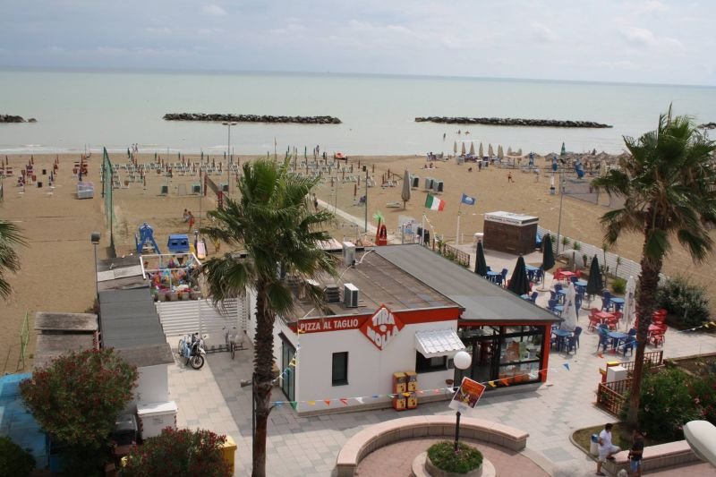 Tira e Molla Pizzeria Birreria - Lido di Fermo