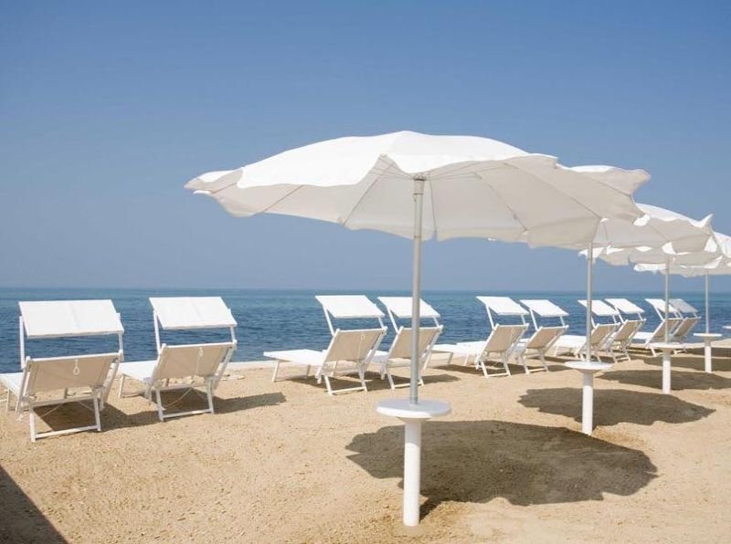 Noa Beach Club